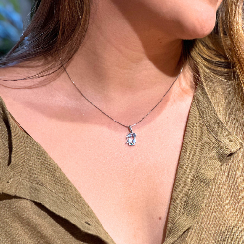 Kissing Couple Necklace in Sterling Silver